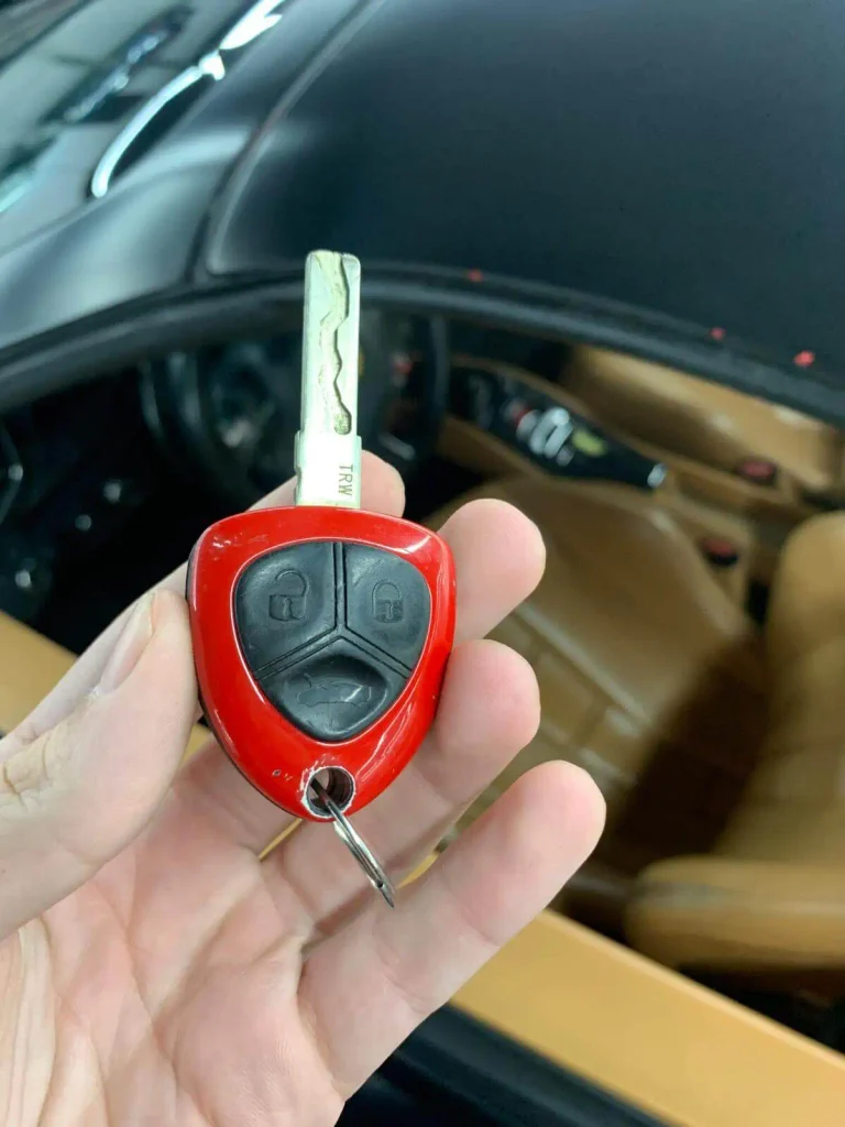 Replacement car key fobs and smart keys programmed on site